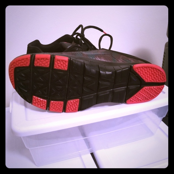 Worn for one day. Excellent condition been sitting - Picture 2 of 3